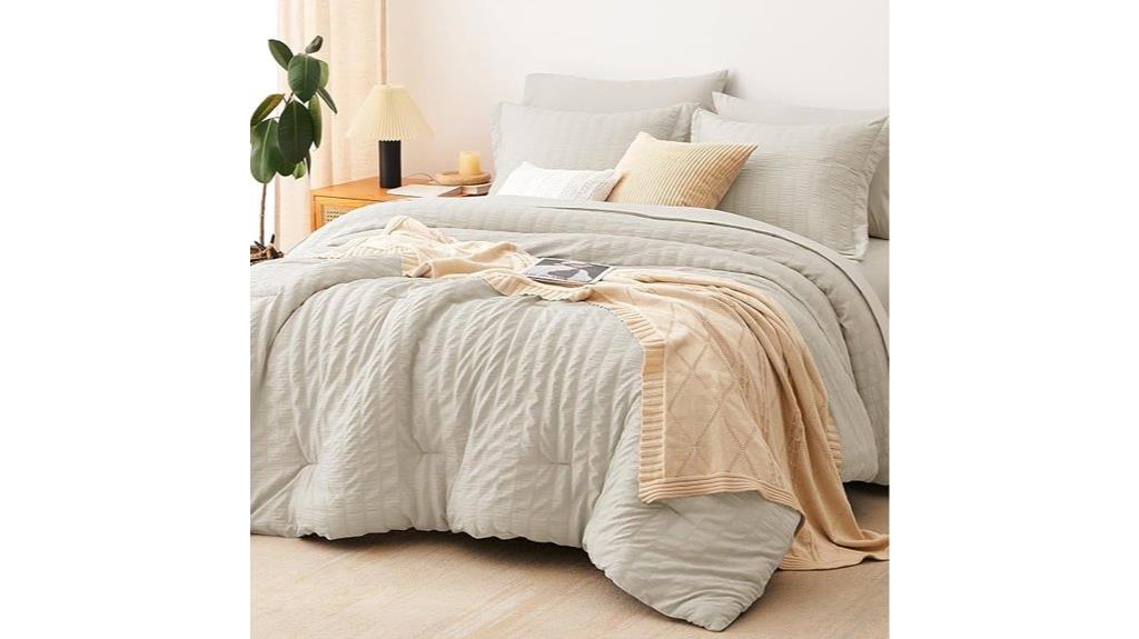 luxurious queen seersucker bedding