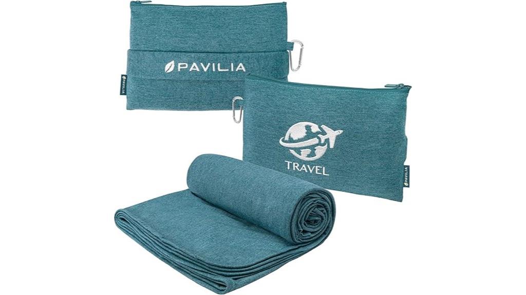 travel blanket with pillow