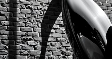 bold simplicity and grace