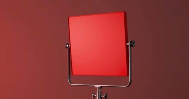 easy to use stand feature